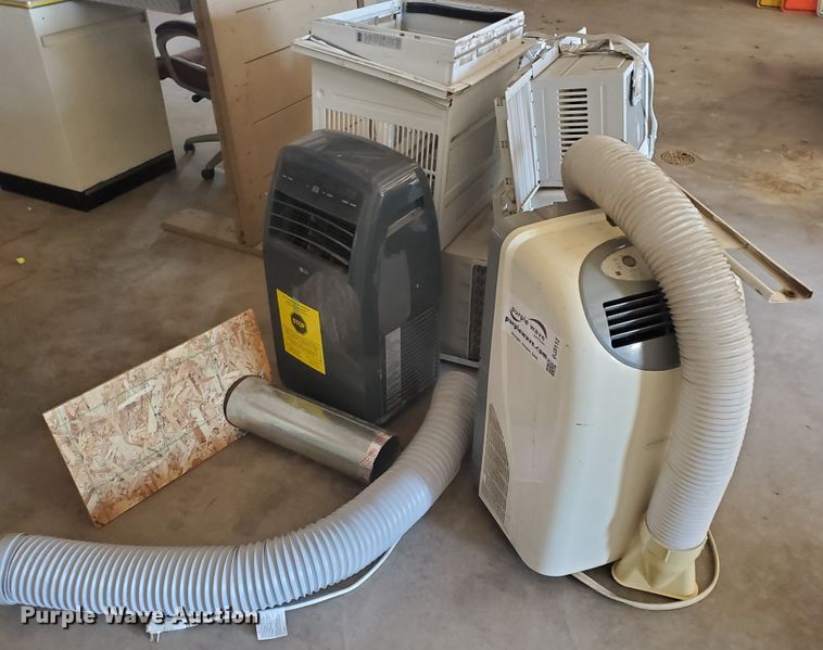 image for item DJ3112 (9) window AC units