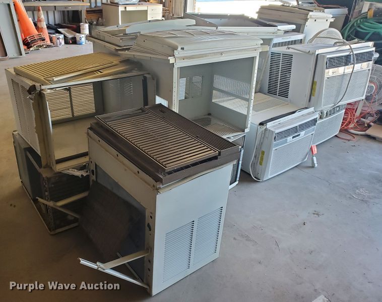 image for item DJ3113 (11) window AC units