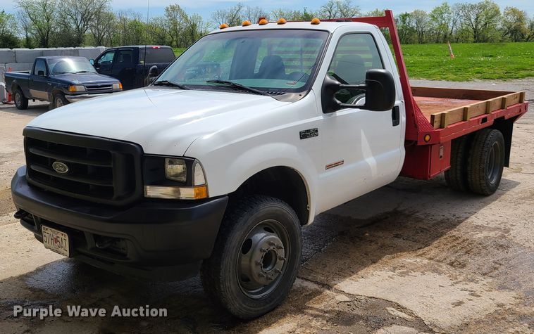 image for item FX9509 2003 Ford F450 Super Duty flatbed truck