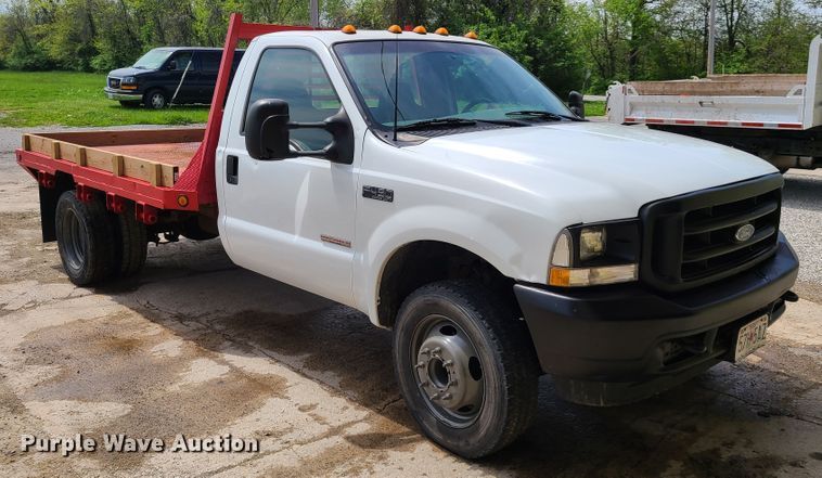 image for item FX9509 2003 Ford F450 Super Duty flatbed truck