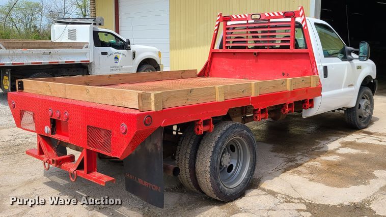 image for item FX9509 2003 Ford F450 Super Duty flatbed truck