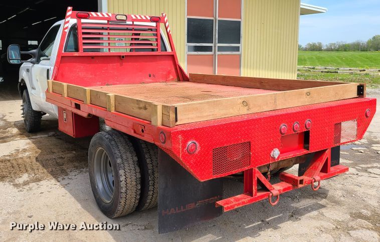image for item FX9509 2003 Ford F450 Super Duty flatbed truck
