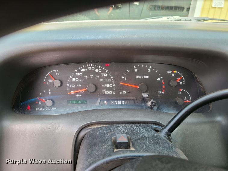 image for item FX9509 2003 Ford F450 Super Duty flatbed truck