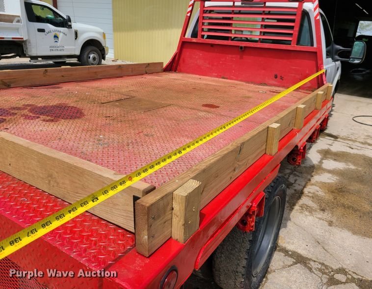 image for item FX9509 2003 Ford F450 Super Duty flatbed truck