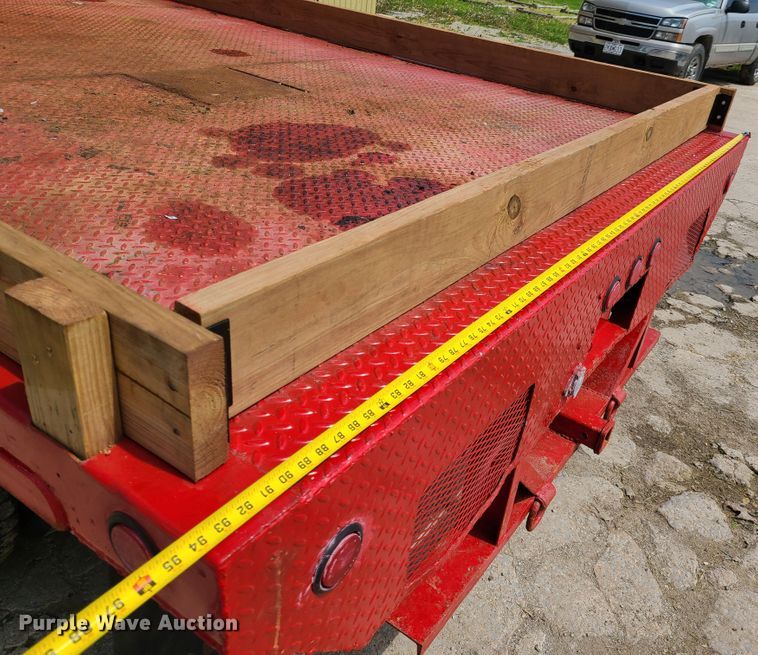 image for item FX9509 2003 Ford F450 Super Duty flatbed truck