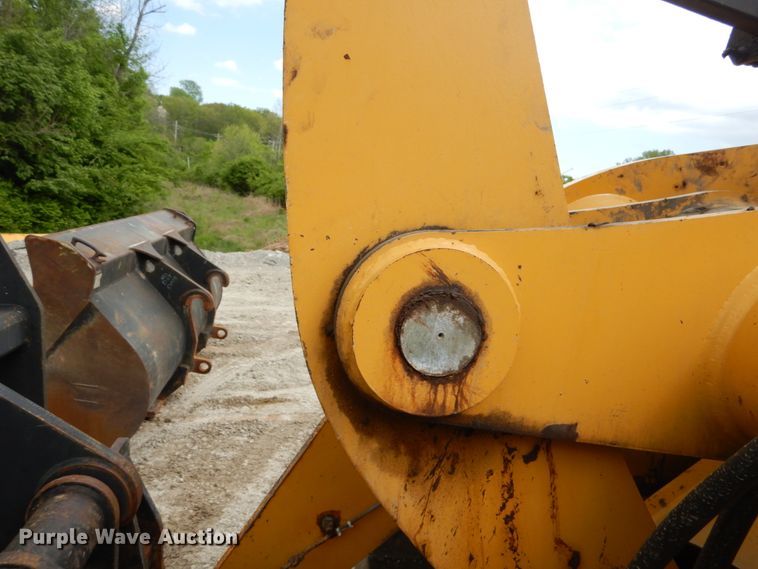 image for item GB9992 2003 John Deere 544H  wheel loader