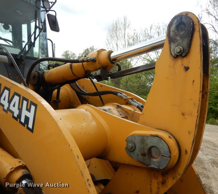 image for item GB9992 2003 John Deere 544H  wheel loader