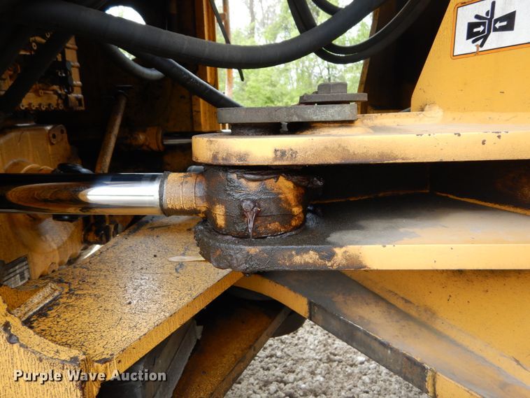 image for item GB9992 2003 John Deere 544H  wheel loader