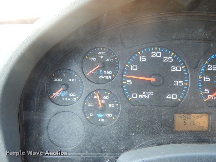 image for item GB9993 2005 International 7600  dump truck