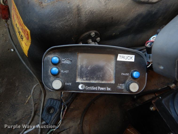 image for item GB9993 2005 International 7600  dump truck