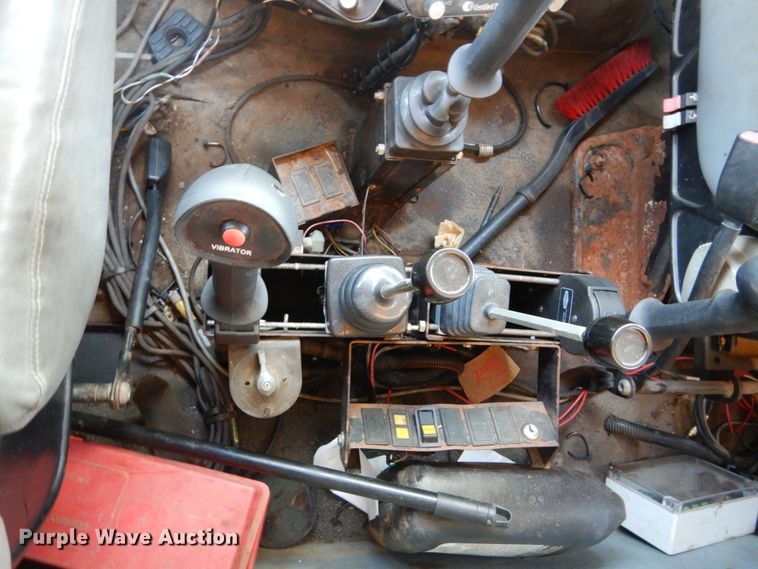 image for item GB9993 2005 International 7600  dump truck