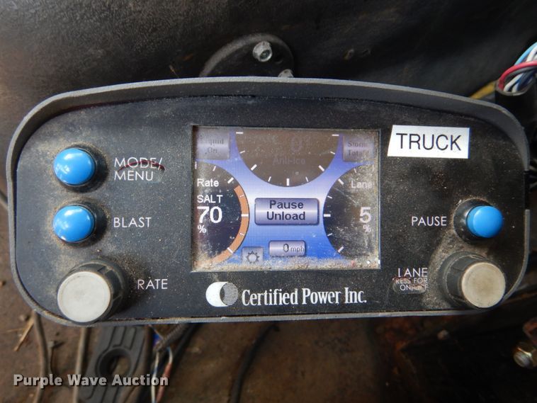 image for item GB9993 2005 International 7600  dump truck