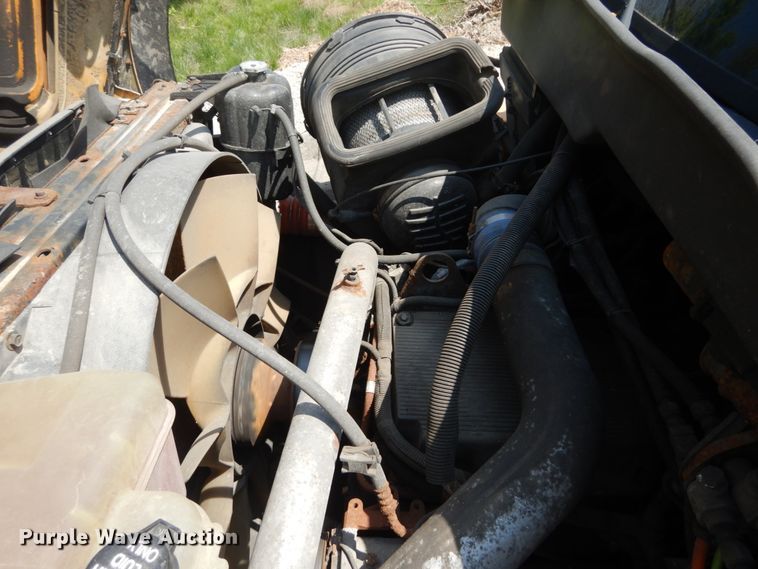 image for item GB9993 2005 International 7600  dump truck