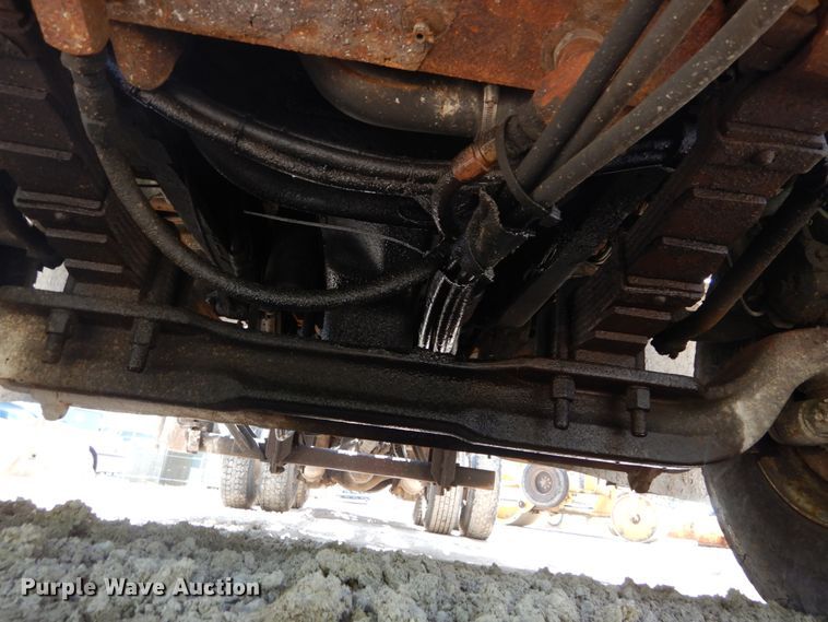 image for item GB9995 2002 International 2554  truck cab and chassis