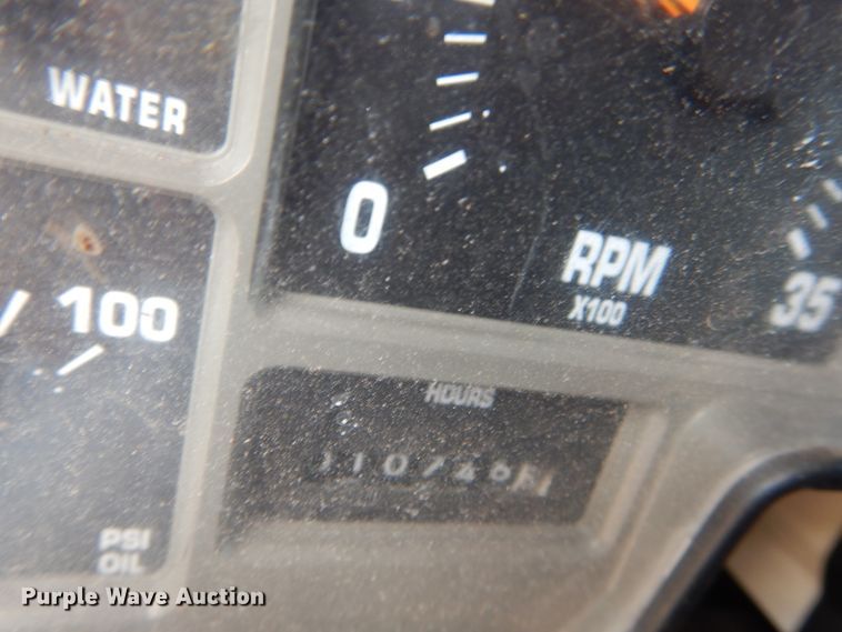 image for item GB9997 2000 International 4900  dump truck