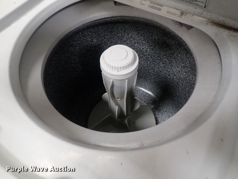 image for item GR9103 Whirlpool washer and dryer