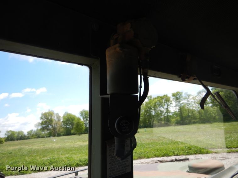 image for item GU9979 1990 Am General M998  Humvee SUV