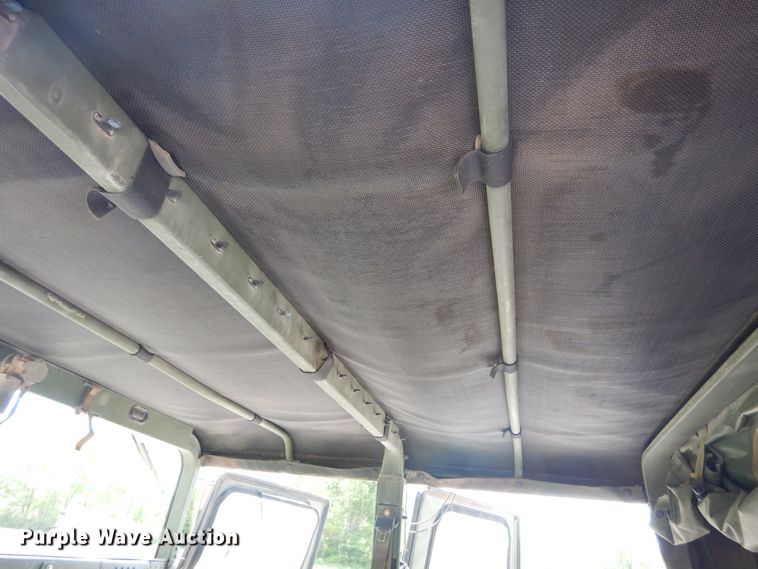 image for item GU9979 1990 Am General M998  Humvee SUV