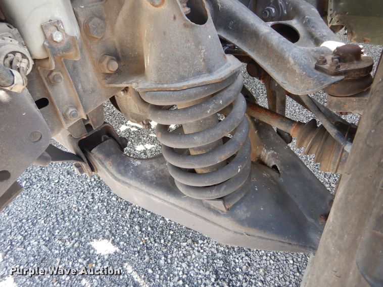 image for item GU9979 1990 Am General M998  Humvee SUV