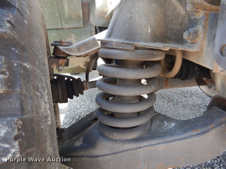 image for item GU9979 1990 Am General M998  Humvee SUV