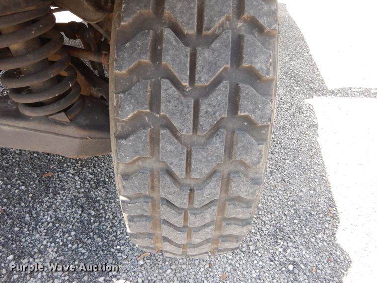 image for item GU9979 1990 Am General M998  Humvee SUV