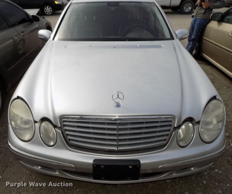 image for item GW9032 2006 Mercedes Benz E350