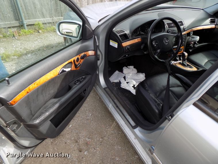 image for item GW9032 2006 Mercedes Benz E350