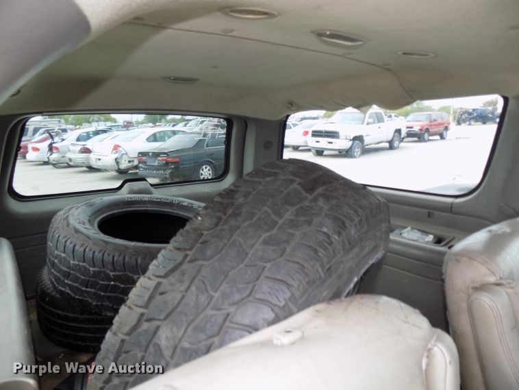 image for item GW9036 2001 GMC Yukon XL 1500  SUV