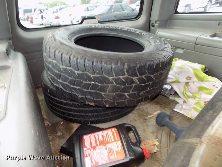 image for item GW9036 2001 GMC Yukon XL 1500  SUV