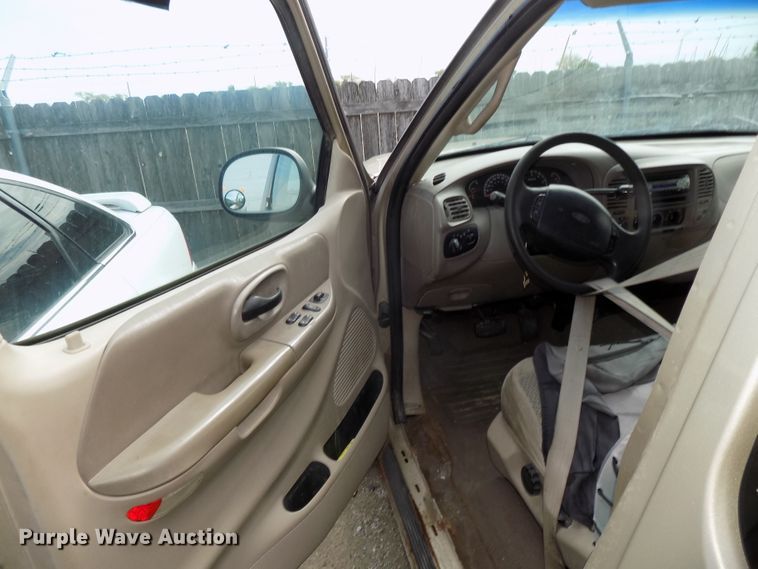 image for item GW9039 2000 Ford F150  SuperCab pickup truck