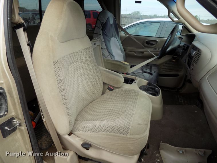 image for item GW9039 2000 Ford F150  SuperCab pickup truck