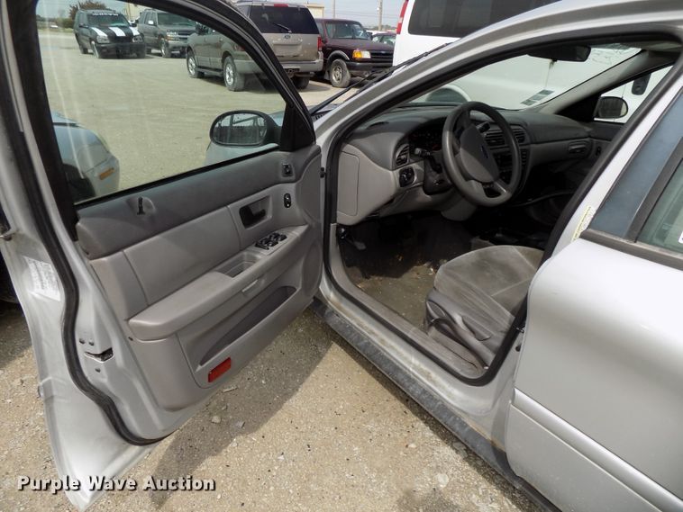 image for item GW9047 2006 Ford Taurus