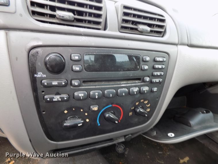 image for item GW9047 2006 Ford Taurus