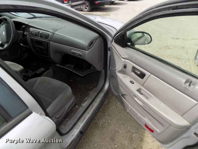 image for item GW9047 2006 Ford Taurus