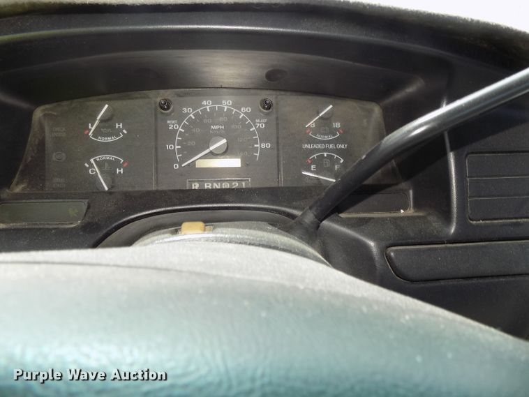 image for item GW9054 1996 Ford F150  pickup truck