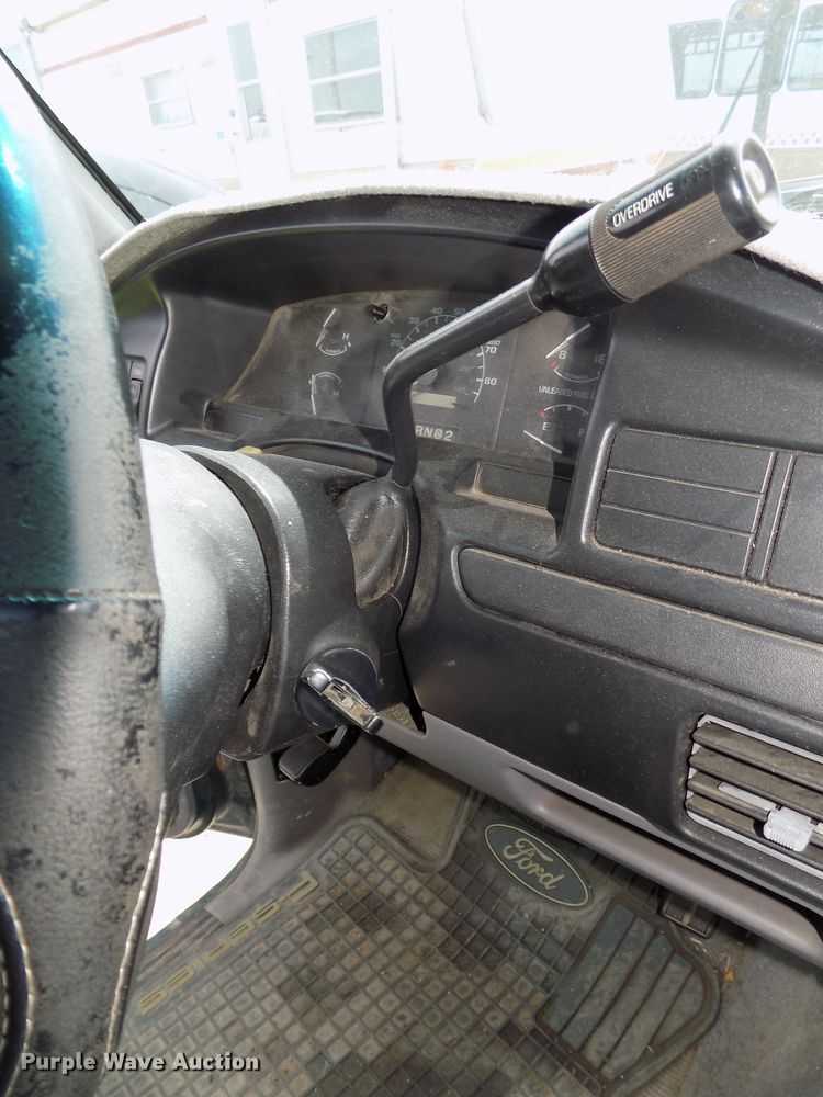 image for item GW9054 1996 Ford F150  pickup truck