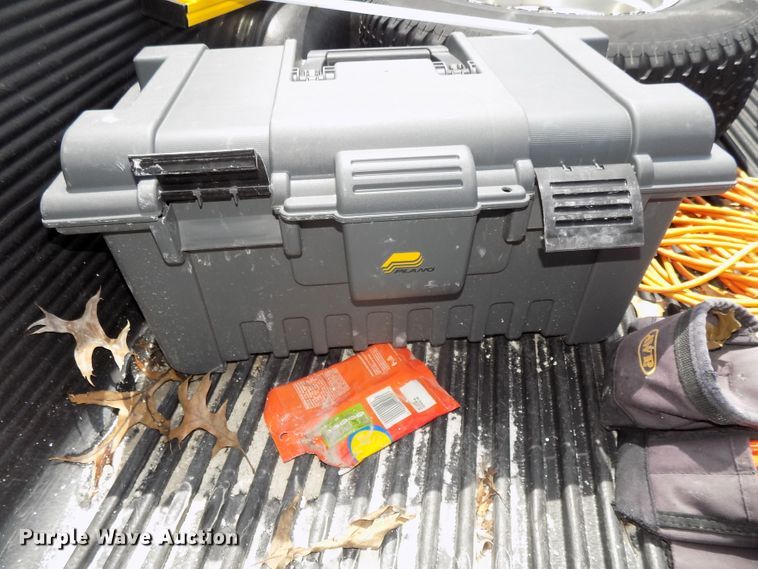 image for item GW9054 1996 Ford F150  pickup truck