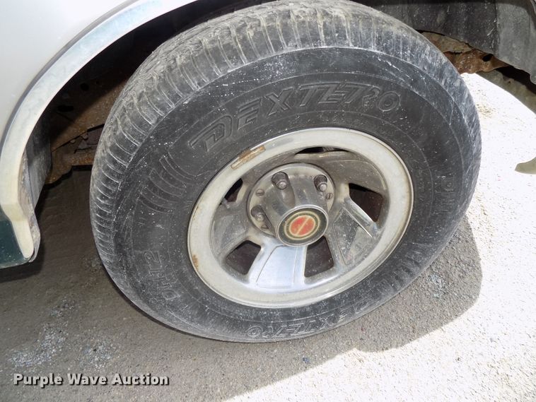 image for item GW9054 1996 Ford F150  pickup truck