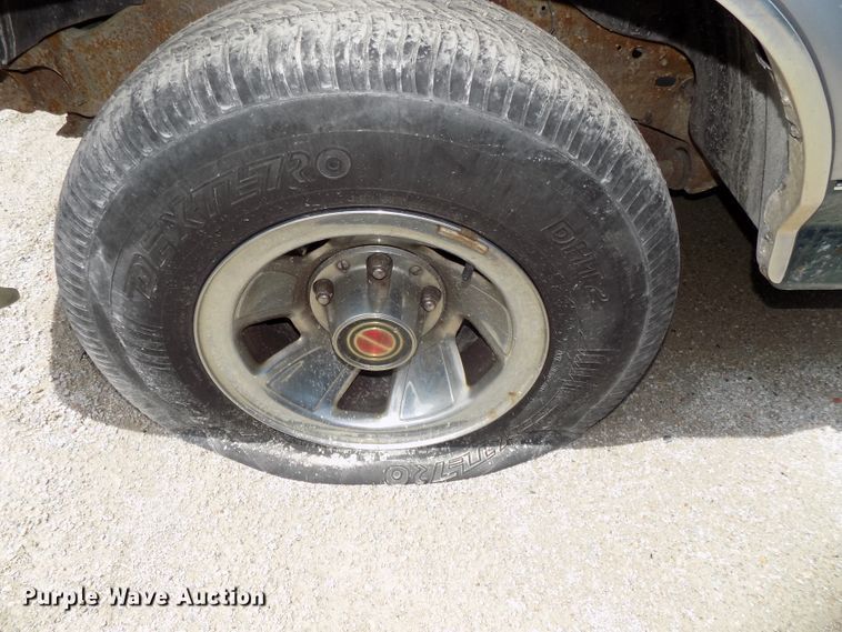 image for item GW9054 1996 Ford F150  pickup truck