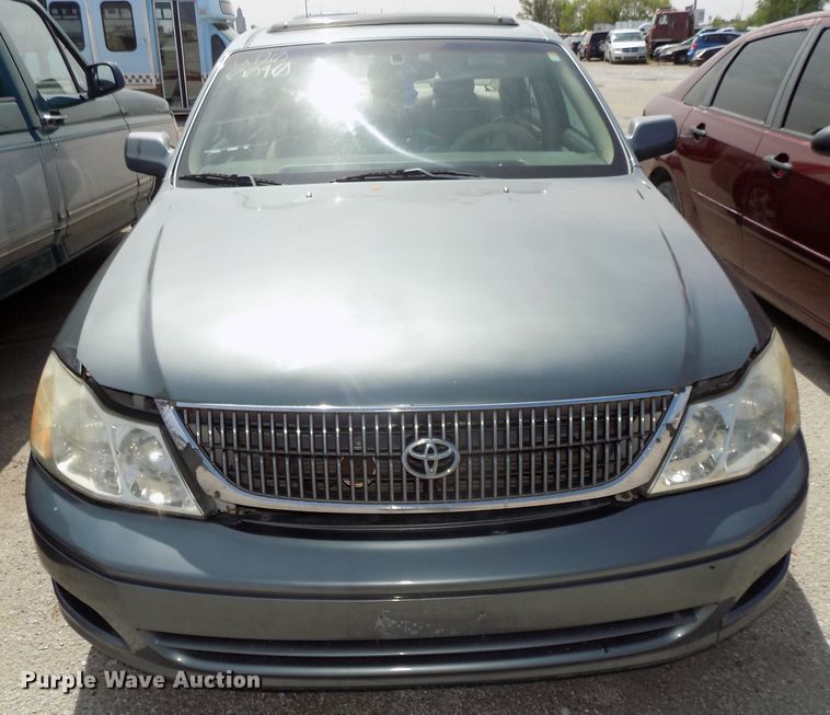 image for item GW9055 2002 Toyota Avalon