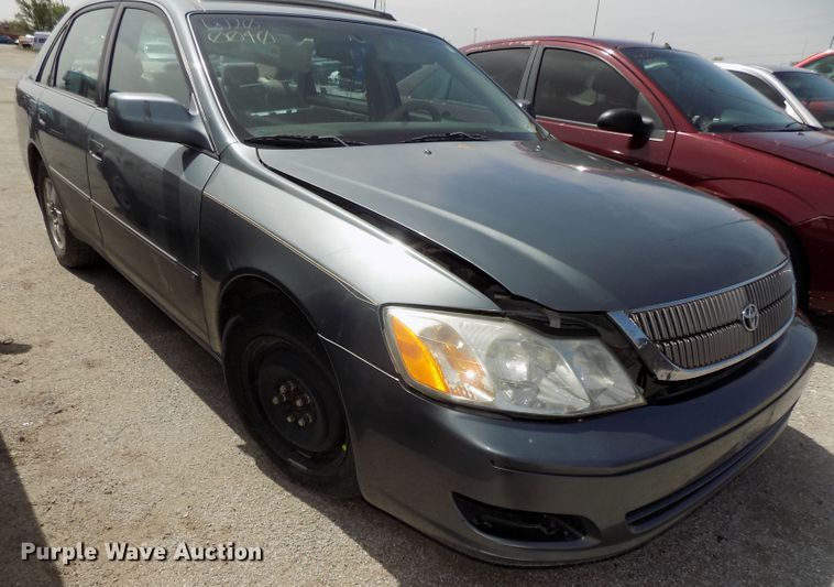 image for item GW9055 2002 Toyota Avalon