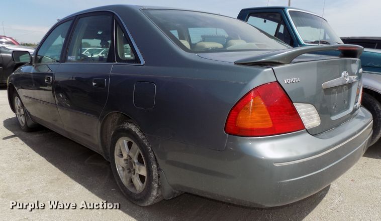 image for item GW9055 2002 Toyota Avalon