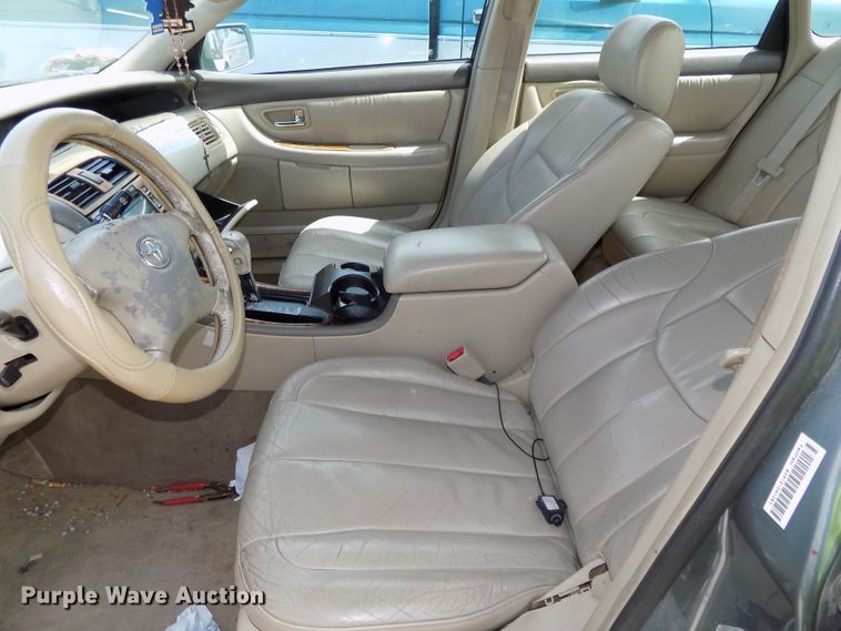 image for item GW9055 2002 Toyota Avalon