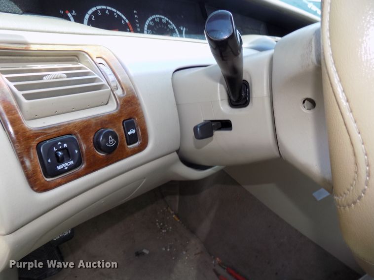 image for item GW9055 2002 Toyota Avalon