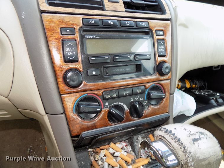 image for item GW9055 2002 Toyota Avalon