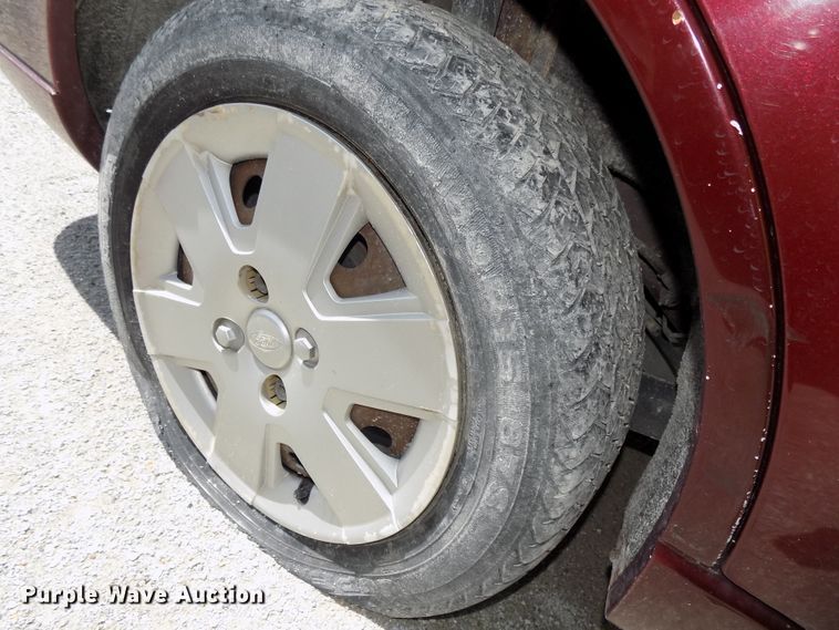 image for item GW9056 2007 Ford Focus