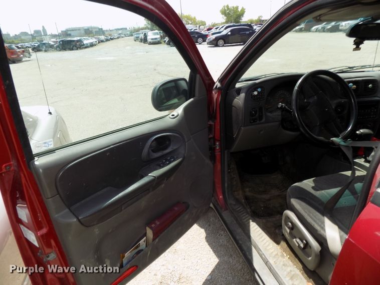 image for item GW9058 2002 Chevrolet TrailBlazer  SUV