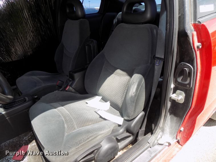 image for item GW9060 2004 Saturn Ion