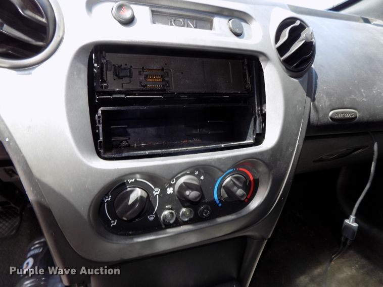 image for item GW9060 2004 Saturn Ion