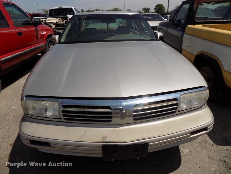 image for item GW9062 1997 Oldsmobile Regency